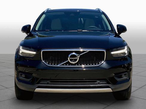 Used 2022 Volvo XC40 T5 Momentum w/ Premium Package AWD/4WD image 4
