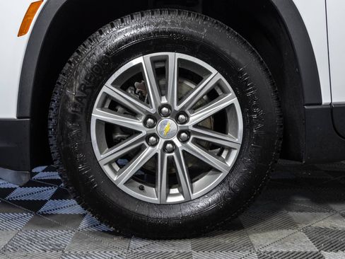 Used 2023 Chevrolet Traverse LT AWD/4WD image 47
