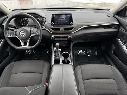 Used 2023 Nissan Altima 2.5 SV image 6
