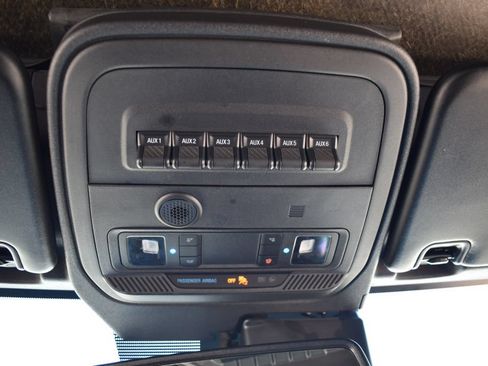 Certified 2023 Ford Bronco Black Diamond AWD/4WD image 34