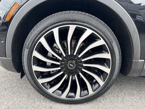 Certified 2023 Lincoln Nautilus Black Label w/ Class II Trailer Tow Package AWD/4WD image 9