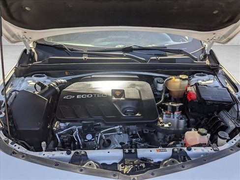 Used 2018 Chevrolet Malibu Hybrid w/ Leather Package image 23