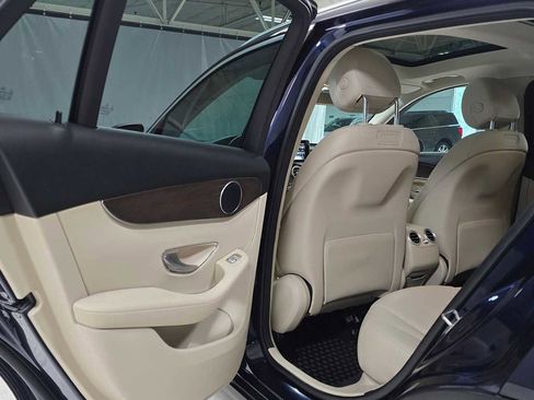 Used 2019 Mercedes-Benz GLC 300 4MATIC image 15
