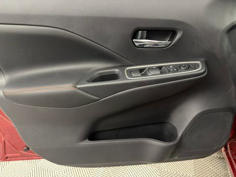 New 2025 Nissan Versa SR w/ Trunk Package FWD image 22