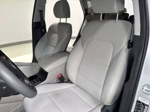 Used 2019 Hyundai Tucson SE FWD image 12