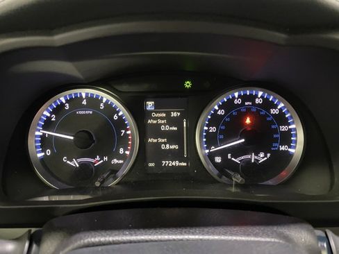 Certified 2017 Toyota Highlander LE image 16