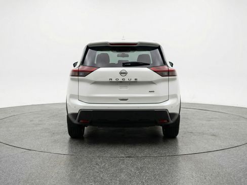 Used 2025 Nissan Rogue SV image 7