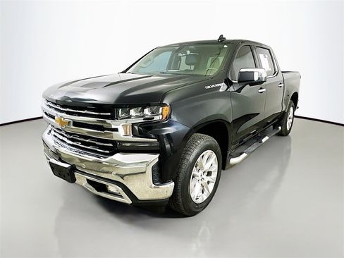 Used 2019 Chevrolet Silverado 1500 LTZ w/ LTZ Plus Package image 3