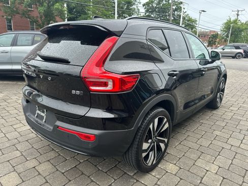 Used 2023 Volvo XC40 B5 Plus w/ Protection Package Premier AWD/4WD image 38