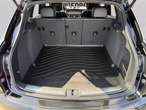 Used 2017 Porsche Macan S image 34