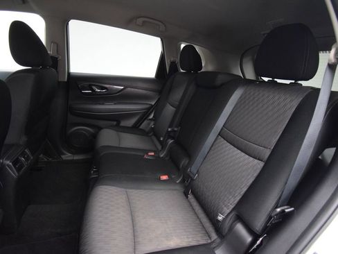 Used 2020 Nissan Rogue SV AWD/4WD image 23