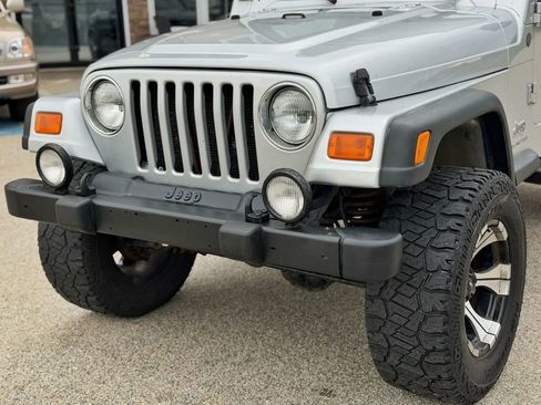 Used 2004 Jeep Wrangler 4WD image 26