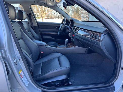 Used 2006 BMW 330i 330i Sedan image 9
