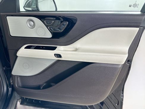 Used 2020 Lincoln Aviator Black Label Grand Touring w/ Class IV Trailer Tow Package AWD/4WD image 43