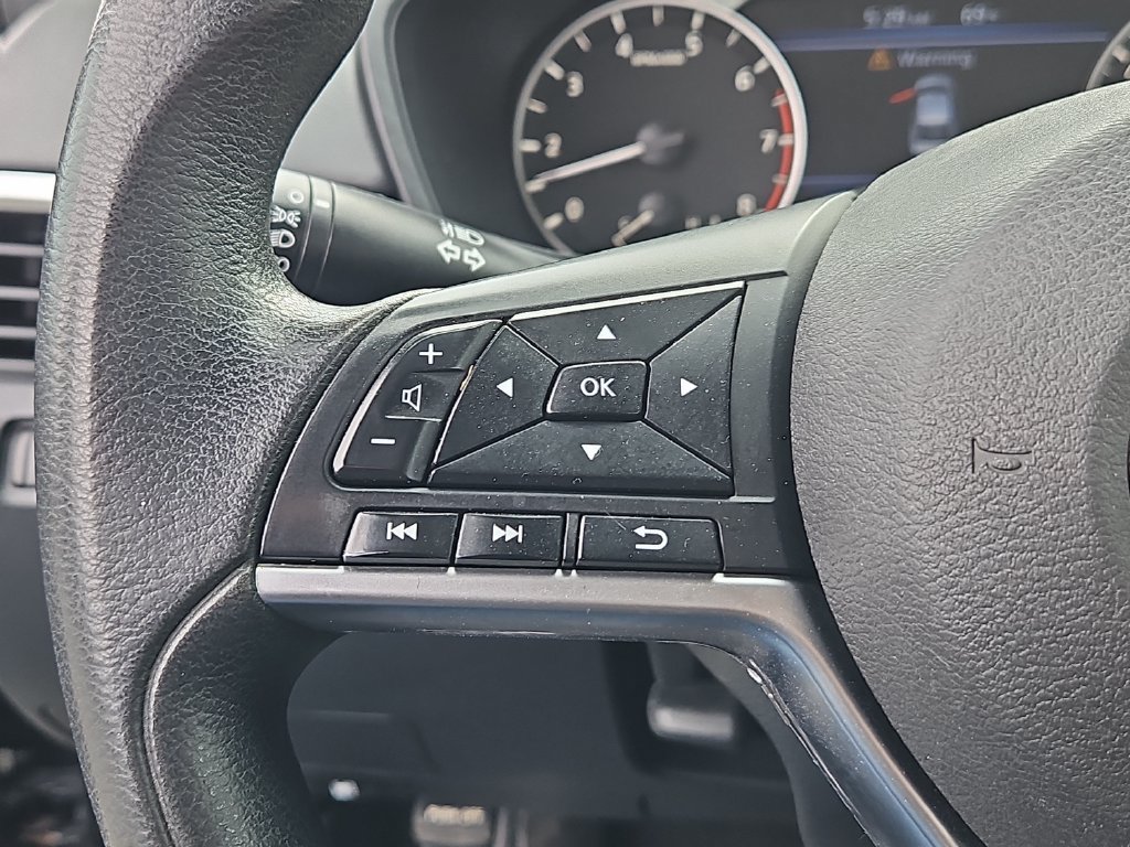 Used 2020 Nissan Altima 2.5 S FWD image 18