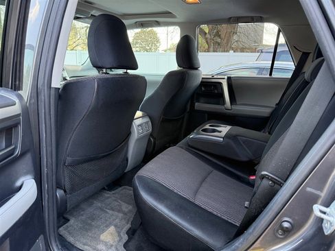 Used 2011 Toyota 4Runner SR5 w/ Convenience Pkg image 11