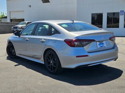Used 2025 Honda Civic Sport image 6