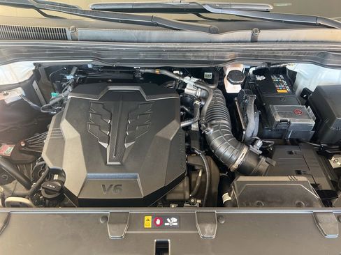 Certified 2024 Kia Carnival SX image 26