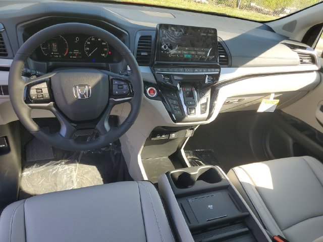 New 2027 Honda Odyssey Touring image 12