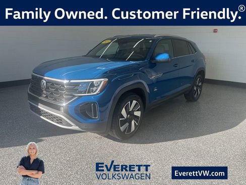 New 2025 Volkswagen Atlas Cross Sport SE image 1
