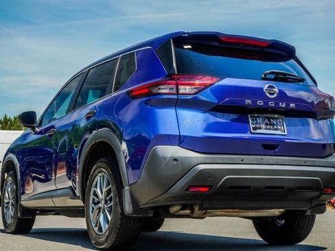 Used 2021 Nissan Rogue S FWD image 10