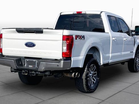 Used 2019 Ford F250 Lariat w/ Lariat Ultimate Package AWD/4WD image 13