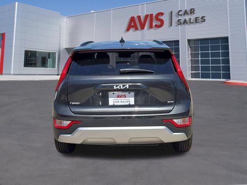 Used 2025 Kia Niro LX FWD image 7
