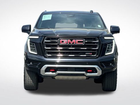Used 2025 GMC Yukon AT4 Ultimate w/ LPO, Floor Liner Package AWD/4WD image 8