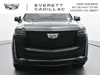 Used 2024 Cadillac Escalade Sport w/ LPO, ONYX Package AWD/4WD video 1