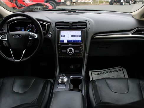 Used 2020 Ford Fusion Titanium image 8