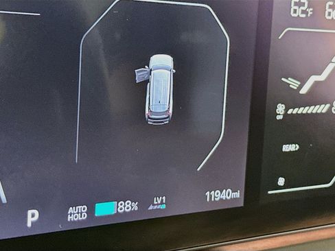Used 2024 Kia EV9 Land AWD/4WD image 9