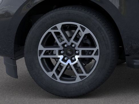 New 2025 Ford Expedition Active image 19