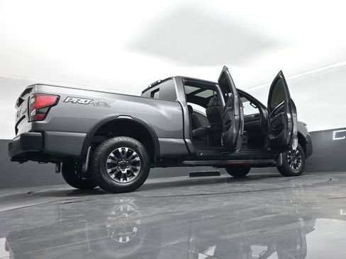 Used 2022 Nissan Titan PRO-4X w/ Pro-4x Convenience Package AWD/4WD image 80