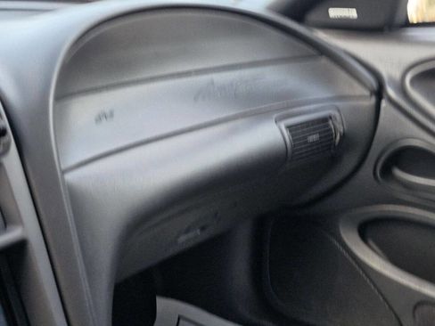 Used 2002 Ford Mustang GT image 35