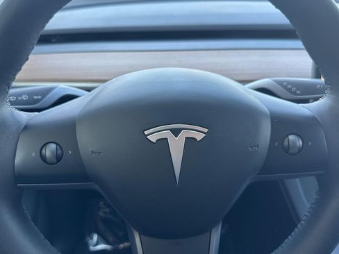 Used 2023 Tesla Model Y Long Range AWD/4WD image 16