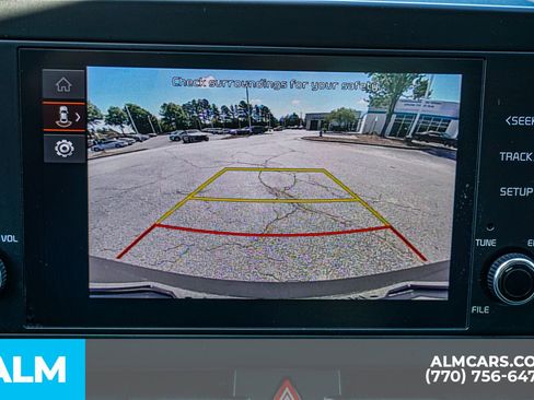 Used 2025 Kia Sportage LX image 37