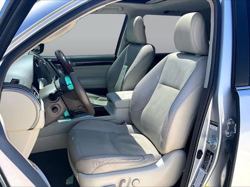 Used 2015 Lexus GX 460 w/ Premium Package AWD/4WD image 8