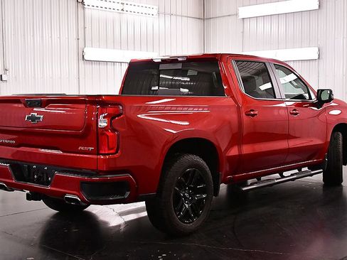 Used 2024 Chevrolet Silverado 1500 RST AWD/4WD image 8