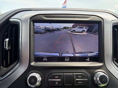 Used 2022 GMC Sierra 1500 SLT w/ SLT Convenience Package AWD/4WD image 27