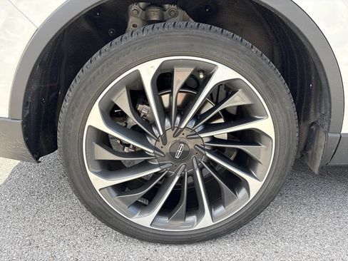 Used 2021 Lincoln Aviator Reserve w/ Equipment Group 202A AWD/4WD image 22