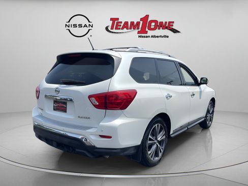 Used 2018 Nissan Pathfinder Platinum FWD image 8