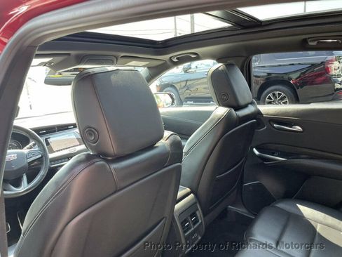 Used 2021 Cadillac XT4 Sport w/ Sun And Sound Package AWD/4WD image 15