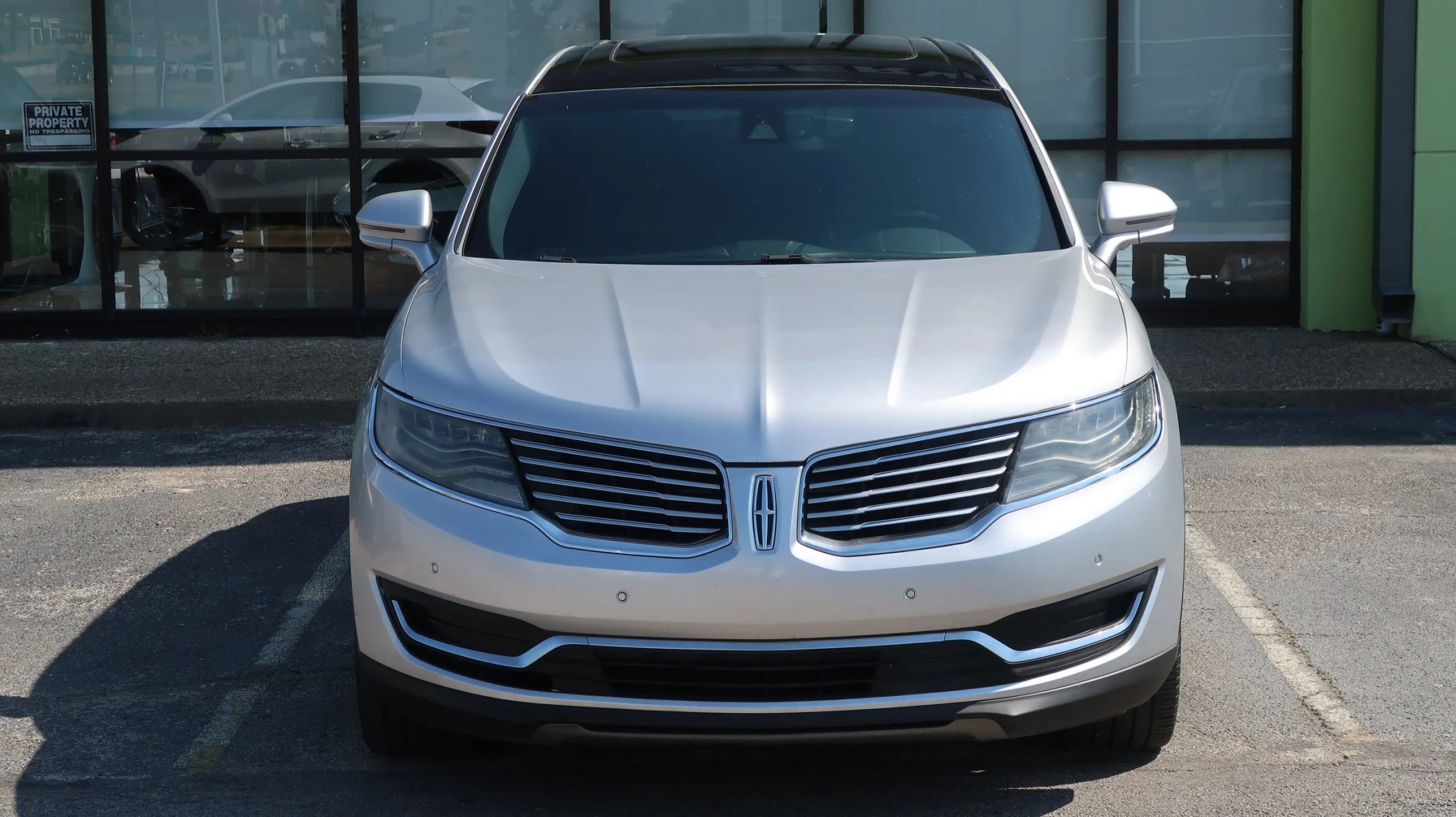 Used 2016 Lincoln MKX Reserve w/ Luxury Package AWD/4WD image 4