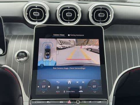 Used 2026 Mercedes-Benz GLC 300 4MATIC image 22