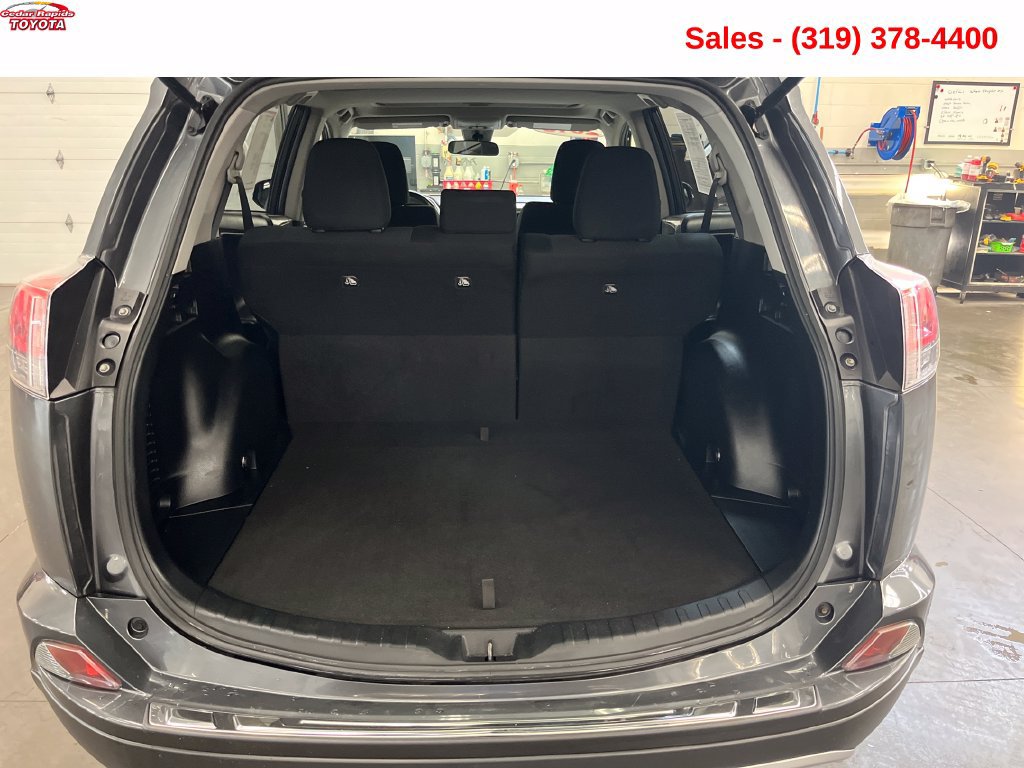 Certified 2018 Toyota RAV4 XLE w/ Plus Extra Value Package AWD/4WD image 5