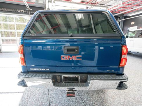 Used 2015 GMC Sierra 1500 SLE w/ SLE Value Package AWD/4WD image 3