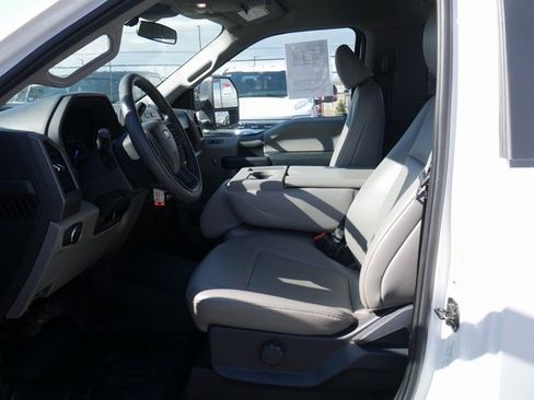 Used 2022 Ford F250 XL w/ STX Appearance Package image 2
