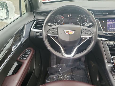 Certified 2024 Cadillac XT6 Premium Luxury AWD/4WD image 20