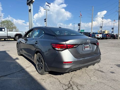 Used 2025 Nissan Sentra SV FWD image 3