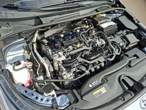 Used 2024 Toyota Corolla SE image 27